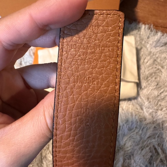 LV Initials Reversible Belt - Picture 5 of 9